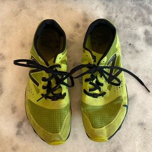 New Balance Shoes Women's Sz 9 Minimus Virbram WT00CL Trail Running Lime Green‎